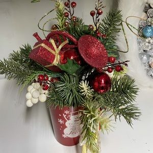 Beautiful Christmas Floral Arrangement